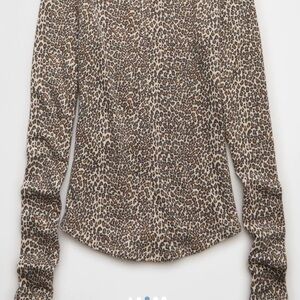 NWT American Eagle Leopard Long Sleeve Cozy Crew Neck T-Shirt